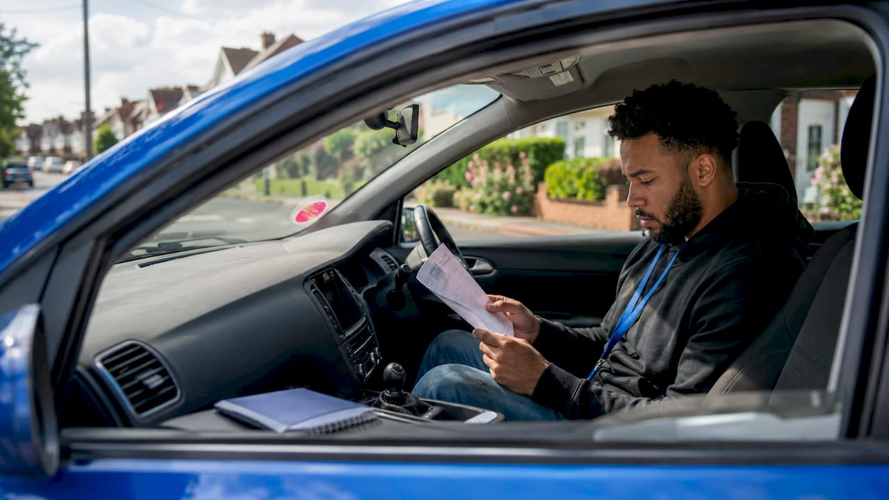 What is trainee licence driving? A clear UK guide